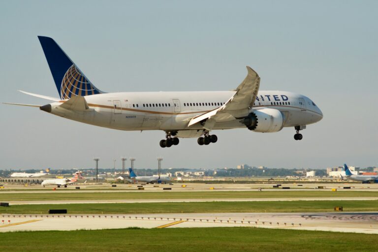 Milwaukee Mitchell vs O'Hare